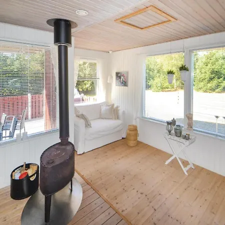 Three-bedroom Holiday In בית נופש אבלטופט