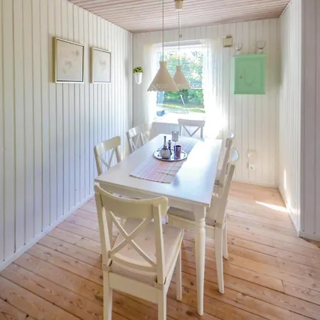 Three-bedroom Holiday In * אבלטופט
